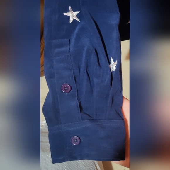 Quacker Factory Western Style Long Sleeve Blue Shirt With Stars Design Sz Large - Picture 3 of 5